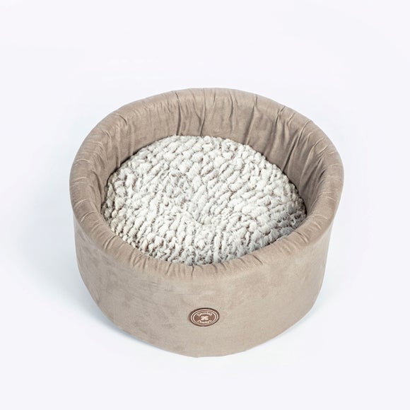 Danish Design Arctic Cat Cosy Bed